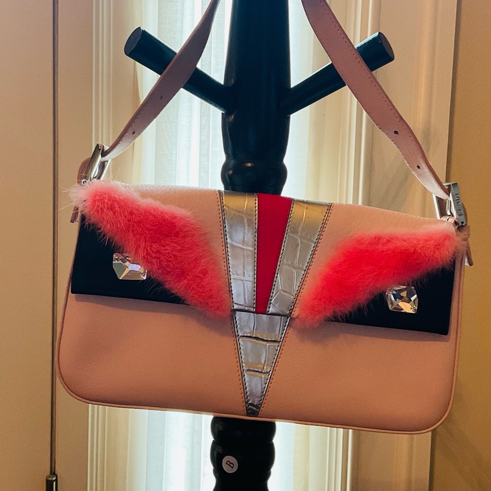 🦋Sold🦋 SOLD Fendi Baguette Pink Shoulder Bag - Picture 1 of 14